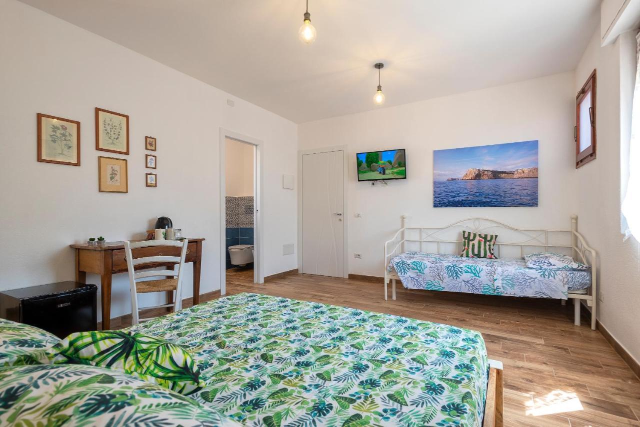 Dery Alghero Holiday Rooms Екстериор снимка